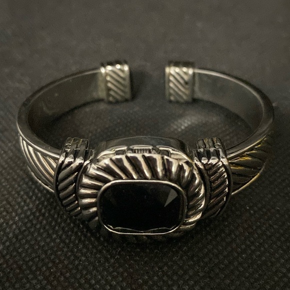 Vintage Ladies Bugle Boy Black & Silver tone Quartz Watch bangle bracelet - Picture 6 of 9